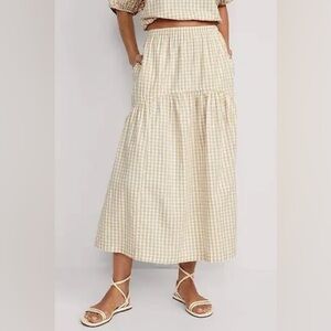 Old Navy Cream and Tan Gingham Midi Skirt